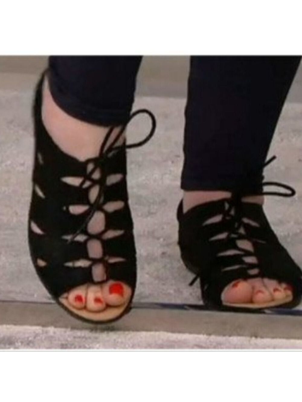 Earth Plover Wide Black Leather Sandals, Size 6B